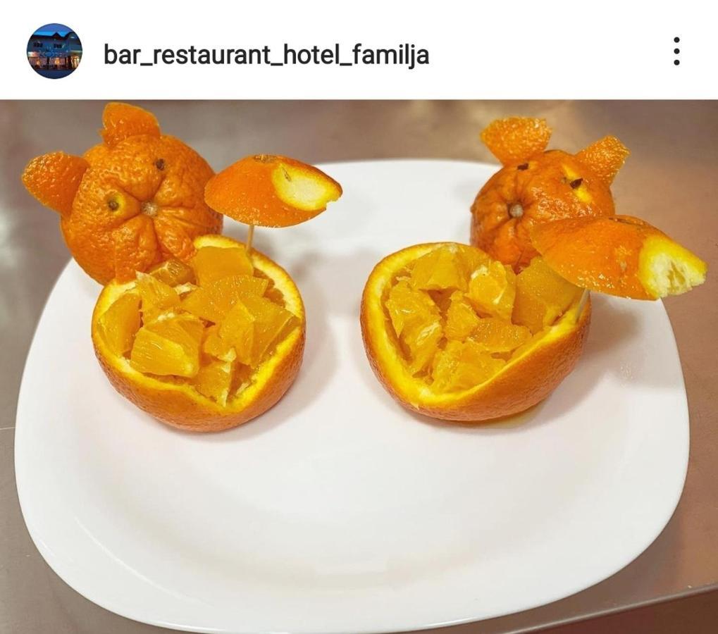Bar-Restaurant-Hotel-Familja Klos Luaran gambar