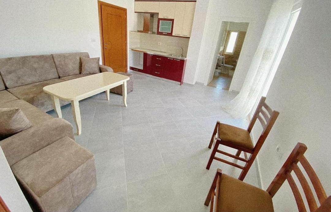 Bar-Restaurant-Hotel-Familja Klos Luaran gambar